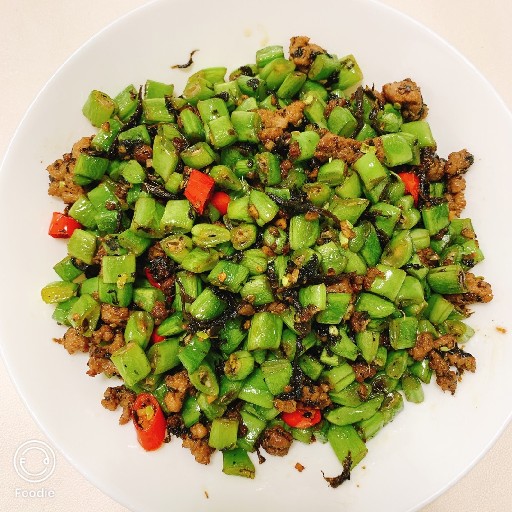 榄菜肉末四季豆